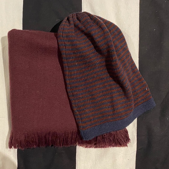 Top Shop Scarf & Hat Burgundy And Dark Blue - Picture 1 of 9